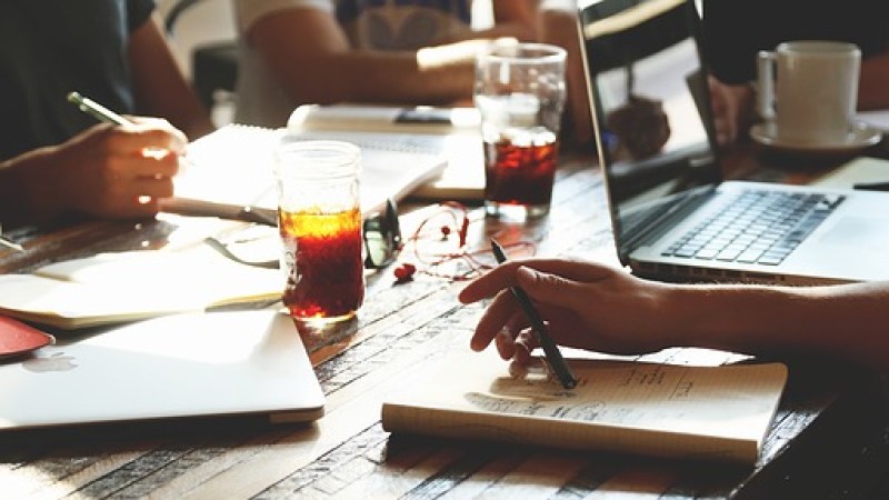 RECURSOS HUMANOS Y GESTIÓN DE EQUIPOS RECURSOS HUMANOS Y GESTIÓN DE EQUIPOS